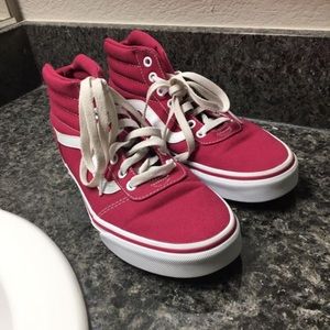 Burgundy Vans ❤️